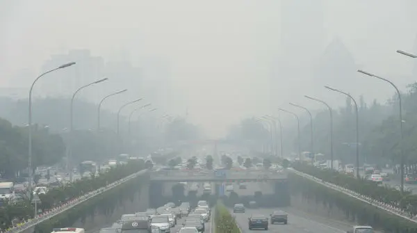 Passi avanti contro lo smog, ma non basta. L’ombra lunga dell’ozono si muove minacciosa