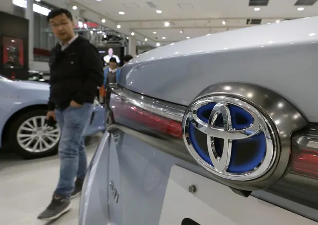 Toyota richiama nuovamente le sue vetture: stavolta il problema è l’airbag