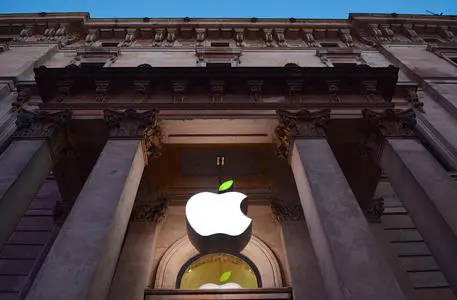iPhone X / Così Apple reinventa lo smartphone. Ecco la prova in anteprima