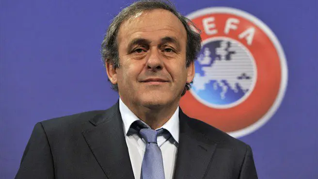 Platini: “Risposto a tutto, fa male questa situazione”