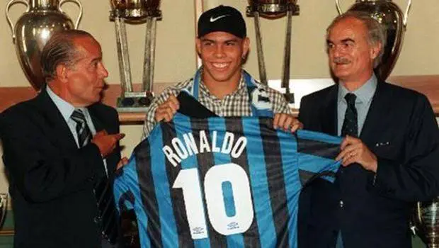 Calciomercato story, i colpi più costosi anno per anno: Ronaldo e gli Anni 90