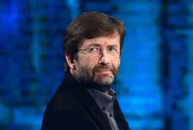 La Francia omaggia Franceschini, Legion d’Honneur per bonus cultura e caschi blu