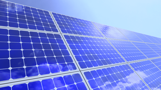 Energia dal Sole anche di notte, ecco i pannelli che rivoluzioneranno il mondo