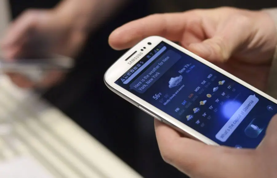 Telefonia, troppi costi nascosti, Altroconsumo denuncia gli operatori