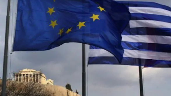 Grecia, l’Eurogruppo approva i target di Atene e promuove misure di riduzione del costo del debito