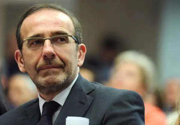 Scandalo rimborsi alla Ue: così i partiti euroscettici hanno truffato Strasburgo