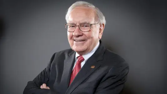 Buffett Discloses Reduced IBM Stake Ahead of Berkshire Meeting
