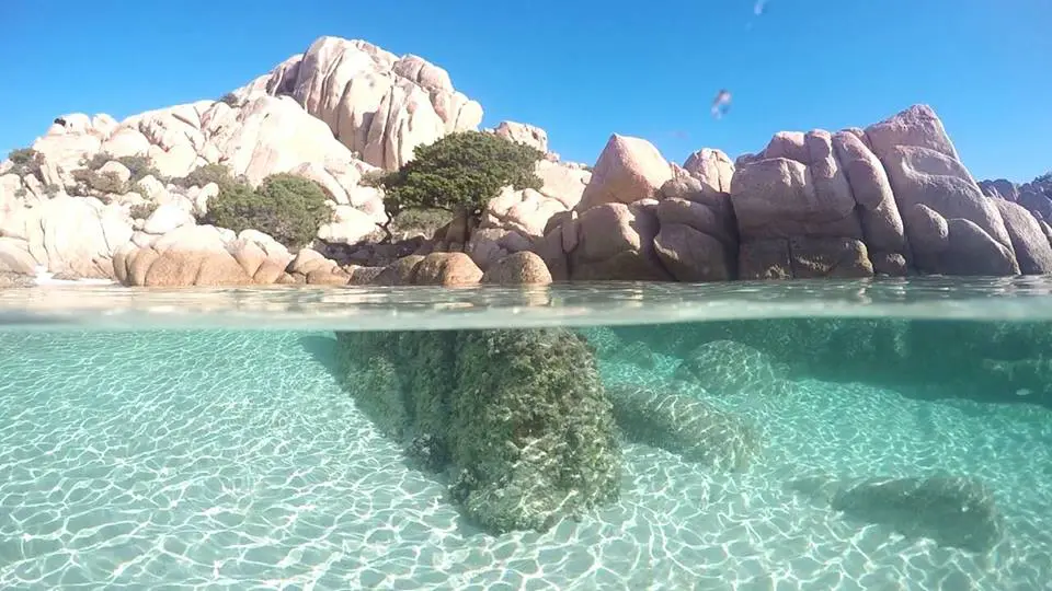 Ecco cosa è vietato dimenticare nel beauty case per il mare