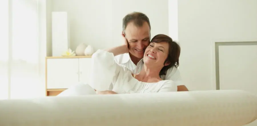 Ultime sul sesso. Secondo una ricerca, gli uomini adorano soddisfare il desiderio carnale della partner