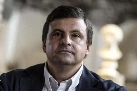Ultim’ora sulle minacce di Ryanair. Il commento di Calenda: “È un atto indegno”