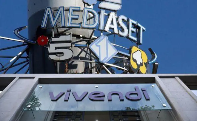 Il voto manda Mediaset ko a Piazza Affari. Ora Berlusconi deve tenersi stretto Salvini