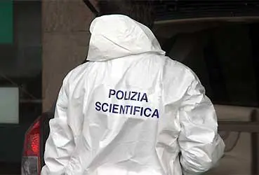 Ultim’ora. Ostia, trovato un cadavere sulla spiaggia