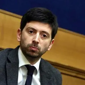 Legge elettorale / Al Senato governo pone la fiducia su cinque articoli