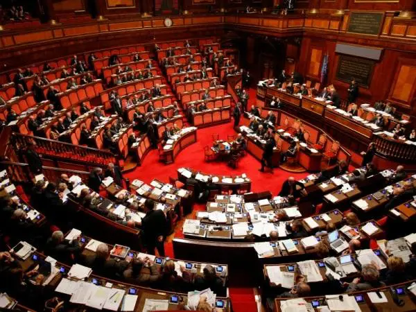 Biotestamento: maggioranza regge nei primi voti segreti