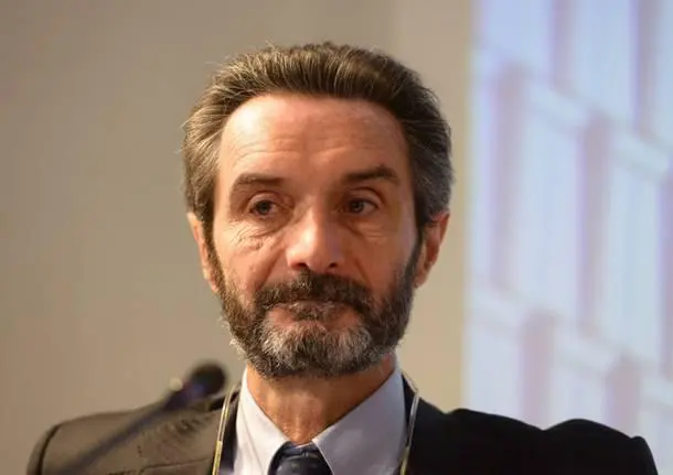 Attilio Fontana, il presidente della Regione Lombardia è indagato per abuso d’ufficio
