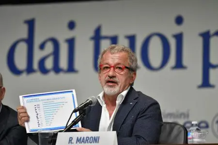 È morto Roberto Maroni: l’ex segretario della Lega aveva 67 anni. È stato più volte ministro e governatore della Lombardia