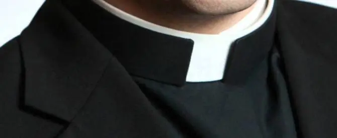 Torino, parroco deposita offerte fedeli su conto svizzero: indagato