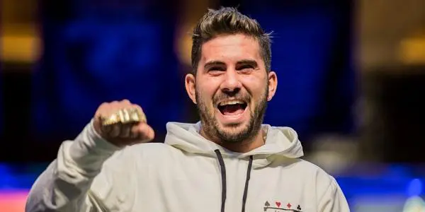 Il campione del mondo Davide Suriano entra nel team di Lottomatica Poker
