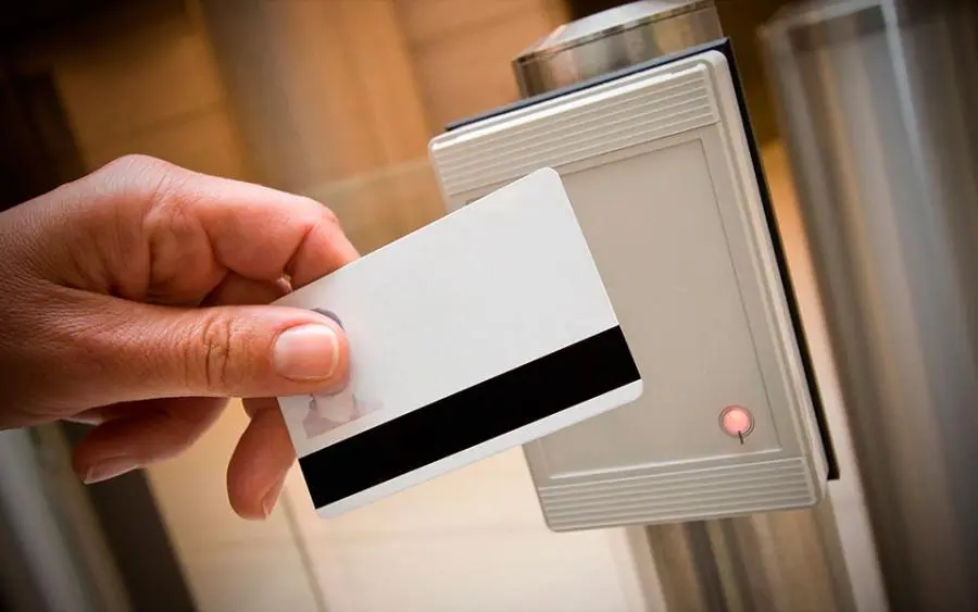 Ultime sulla pubblica amministrazione. Le impronte digitale staneranno i furbetti del cartellino