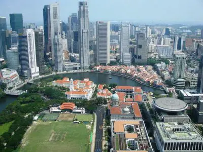 Singapore affronta il problema dei rifiuti di plastica