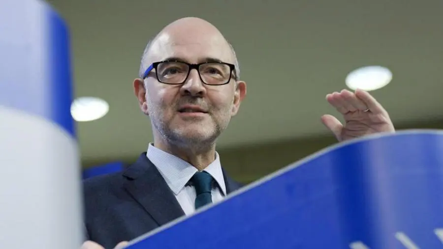 Moscovici: “Non ci intrometteremo, ma l’Italia deve rispettare le regole e abbassare il debito”