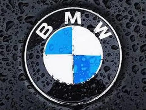 Bmw in Germania: “Blocchi del diesel? E noi vi cambiamo la macchina”