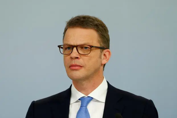 Deutsche Bank fa la cura dimagrante: meno filiali e 2000 dipendenti in meno