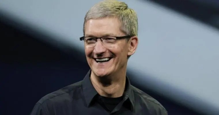 Apple, AirPods come protesi acustiche