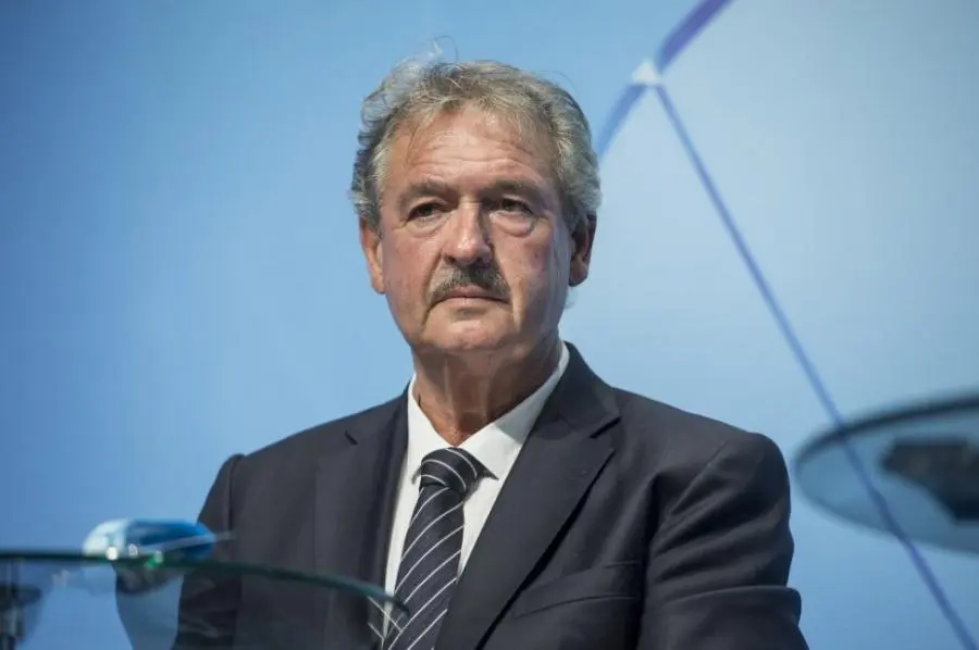 Lussemburgo: ‘Mattarella non lasci distruggere lavoro Ue’. Replica Salvini: ‘Nuove invasioni di campo, all’estero siano sereni’