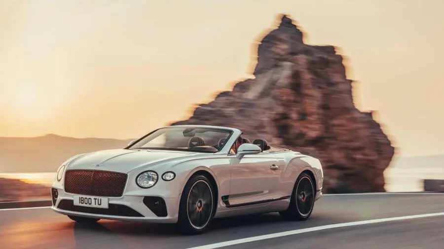 Bentley Continental GT Convertible, svelata la cabriolet super lusso