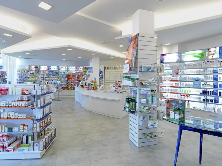 Salute: farmacia dei servizi più vicina, approvate linee guida
