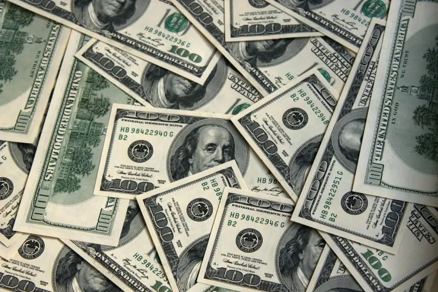 Redditi e spese in aumento: la resilienza dell’economia USA nel mese di giugno