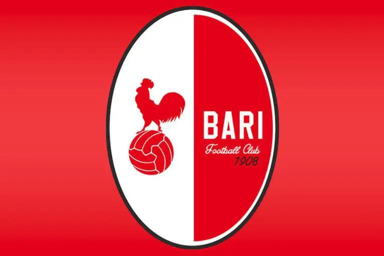 E De Laurentiis si consola con il Bari