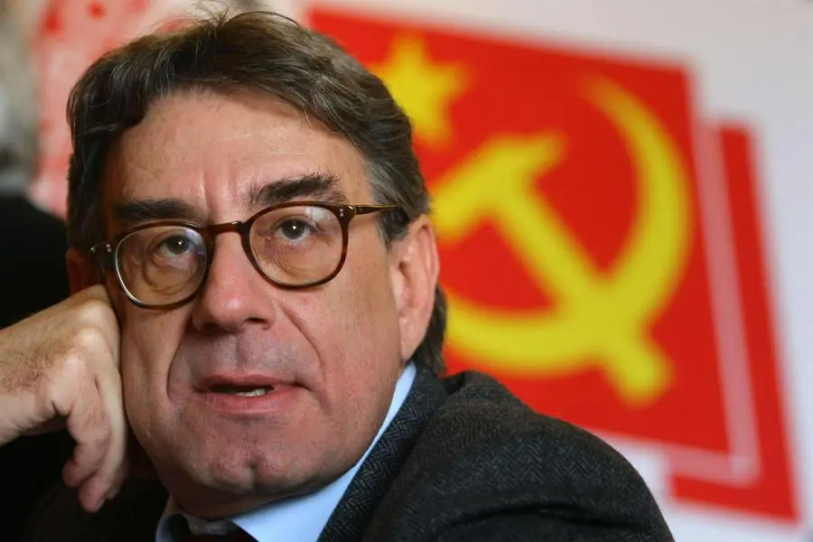 Terroni caput mundi / Il comunista Diliberto, dalla Cina con rumore