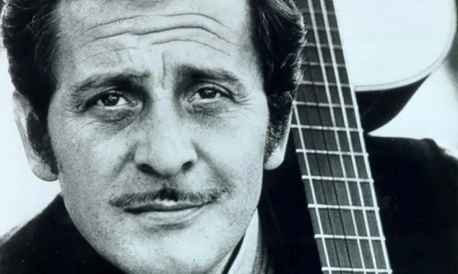 Terroni caput mundi / Modugno per diventare Mister Volare si finse siciliano