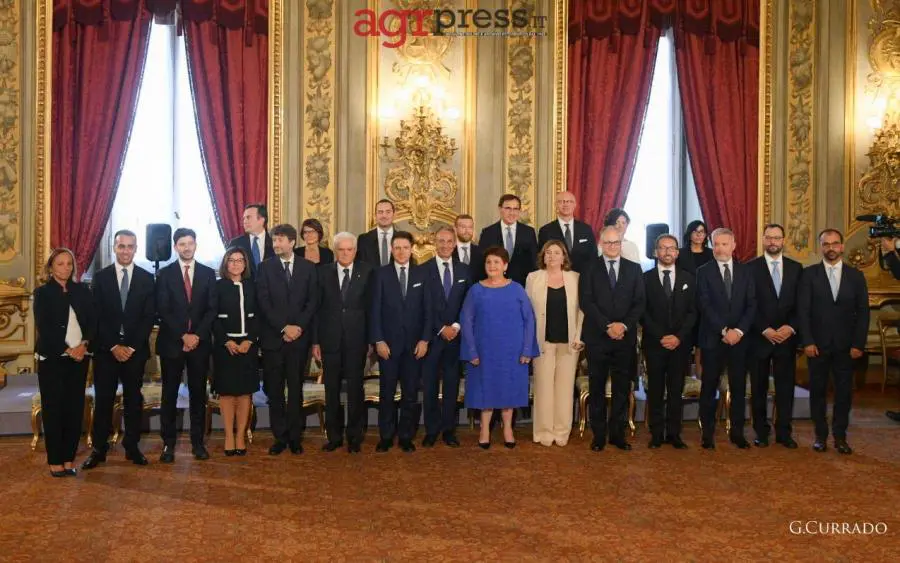 Governo, Conte e i ministri hanno giurato al Quirinale