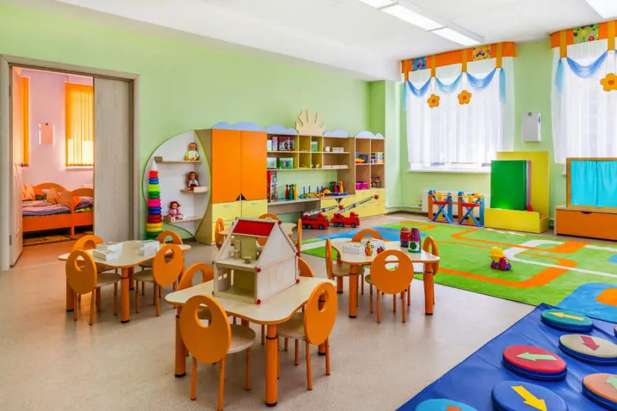 Manovra, arriva la carta bimbi: 400 euro al mese per l’asilo