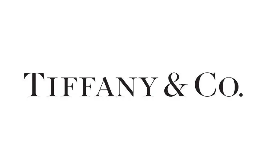 Arnault aumenta l’offerta e si prende le gioiellerie Tiffany
