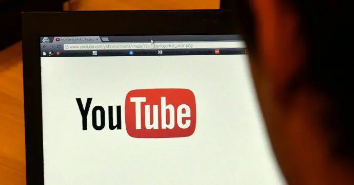 L’algoritmo negazionista di YouTube e il cambiamento climatico