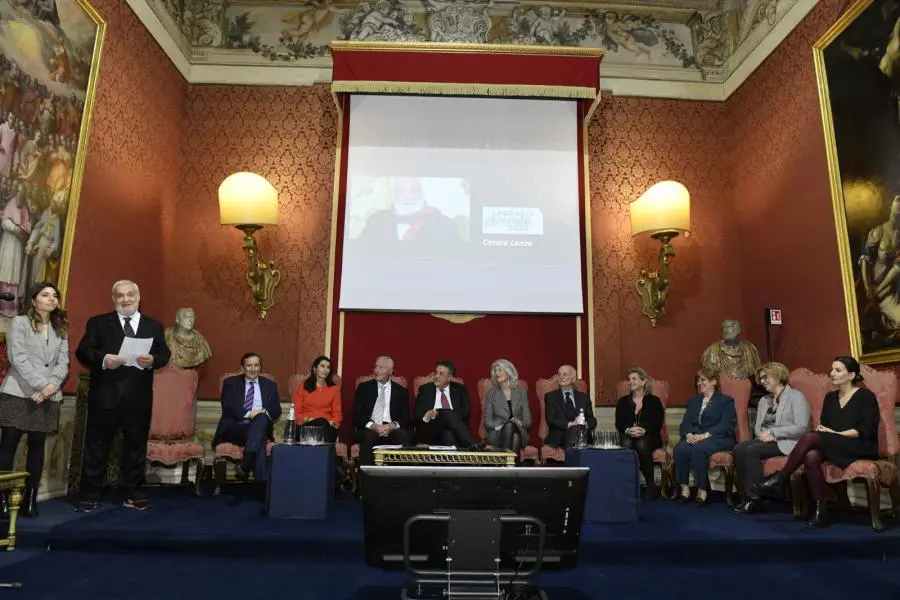 Gubitosi, Casellati, D’Antona e C. Cocktail di gala al Premio Socrate