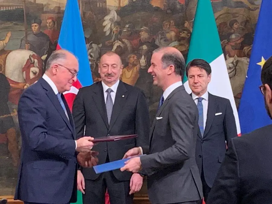Snam e SOCAR, accordo per promuovere l’energia sostenibile