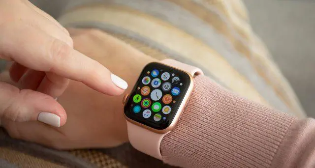 Apple vende più orologi degli svizzeri