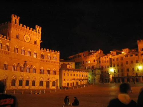 La triste normalità di Siena senza palio
