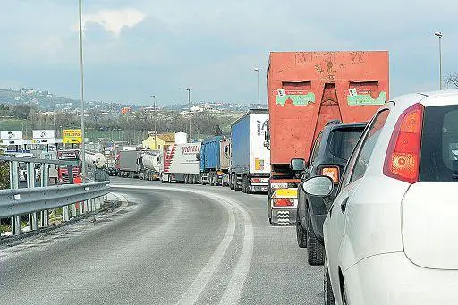 Coronavirus Conftrasporto: autotrasporto rischia fermo nazionale