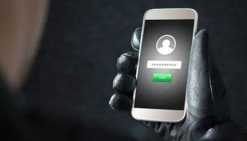 Crescono le frodi informatiche via telefono, è il momento del Vishing