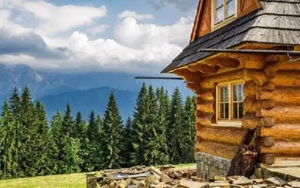 Case vacanza, montagna batte mare per gli acquisti. Madonna di Campiglio in cima alla classifica dei prezzi