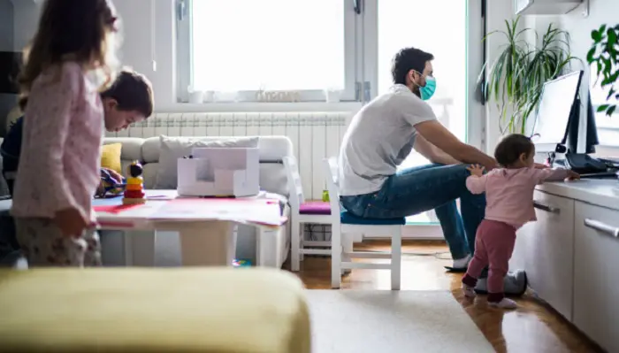Congedi straordinari e smart working per figli under 14 in quarantena: come funziona