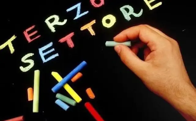 Cresce l’apprezzamento per il Terzo settore: il 79% degli italiani ne riconosce il valore sociale