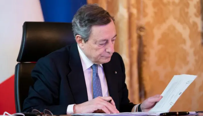 Dl Sostegni: da Partite IVA a imprese, le novità. Nodi cartelle e licenziamenti