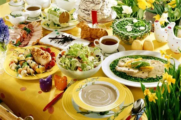 Pasqua in famiglia, 8 italiani su 10 scelgono il pranzo fatto in casa